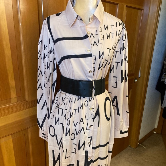 New, Women’s Elegant Apricot Colored Lavishly Paris Maxi Dress. - Picture 2 of 12